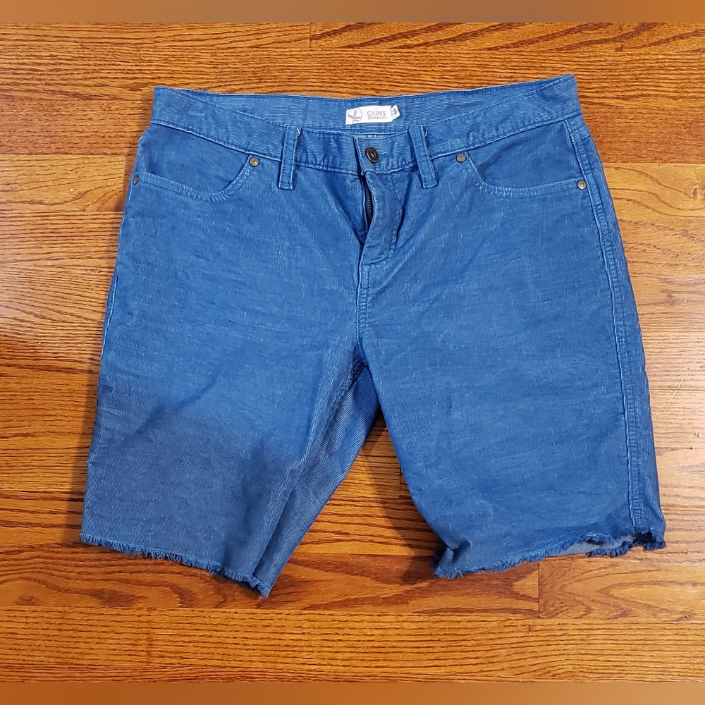 Carve designs cord shorts size 8 excellent condition